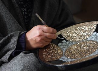 Craft Safari: A Tribute To The Hands Who Gave Srinagar A Recognition