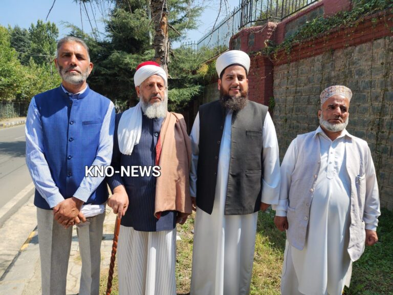 5 Member Delegation Of Islamic Organisations Call Upon LG Sinha