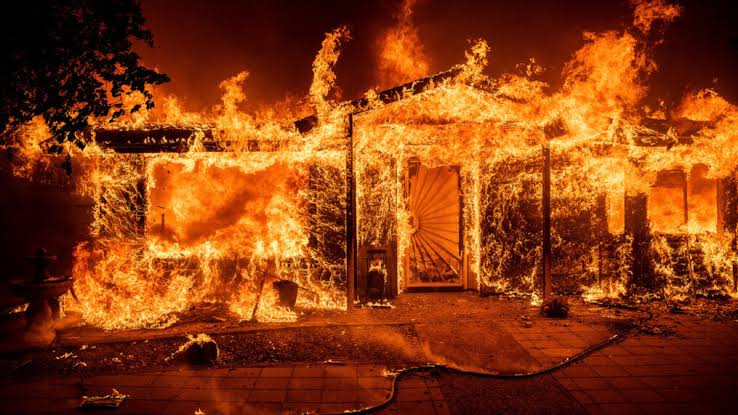 8 Houses Gutted In Massive Overnight Blaze In Kishtwar