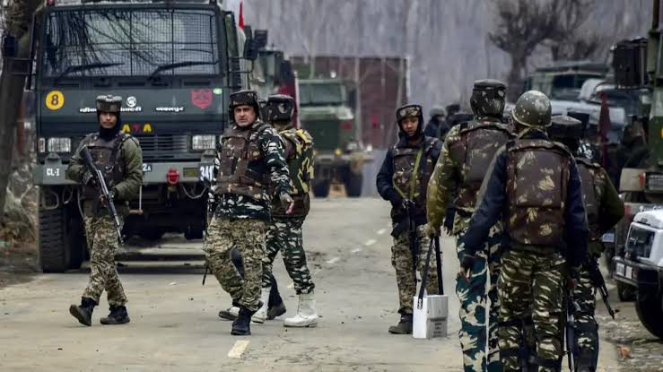 Baramulla Gunfight: Army Man Succumbs, LeT Militant Held Alive