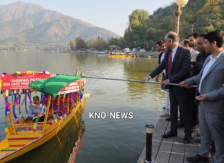 ‘Shikara Post’ Service Launched In Dal Lake ‘Shikara Post’ Service Launched In Dal Lake