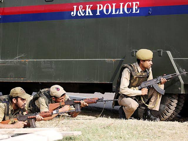 2 LeT Militants, OGWs Arrested In Bandipora: Police