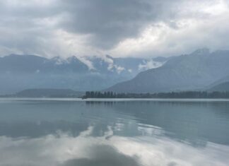 MeT Predicts Rains, Snow In JK on 6-7th November