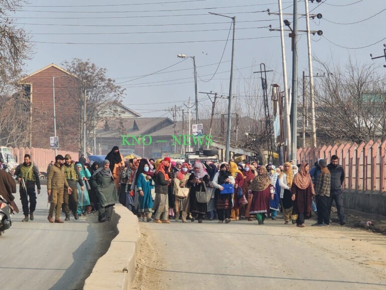 Anganwari Workers Protest In Sopore Against New HR Policy