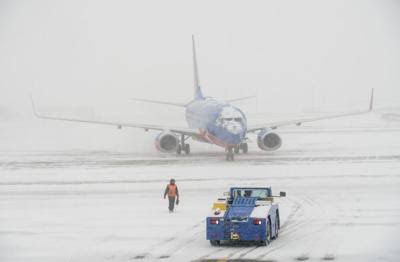 Low Visibility Delays Flights At Srinagar Airport