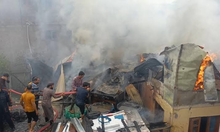Fire Breaks Out In Srinagar, Two Houses Damaged
