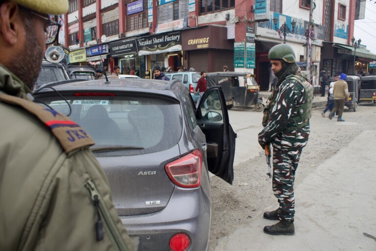 Authorities Announce Traffic Diversions In Srinagar For R-Day