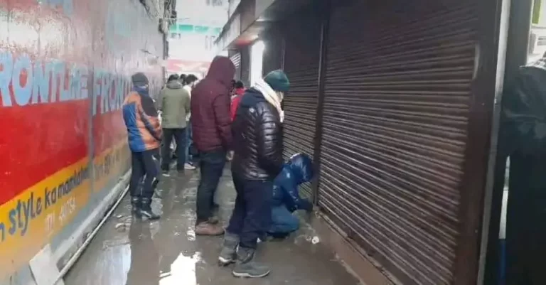 More Than 20 Shops Built On ‘Encroached Land’ In Srinagar’s Aftab Market Sealed