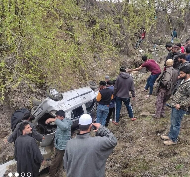 Three Injured In Kupwara Road Accident