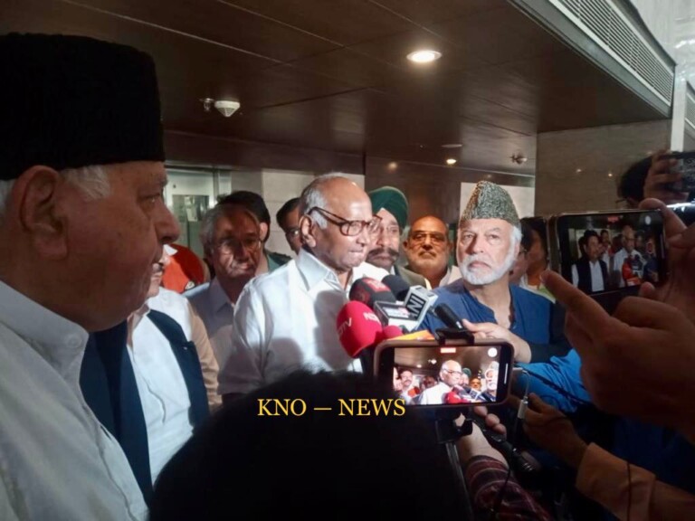 Opposition, JK Leaders Submit Memorandum To ECI, Seek Early Assembly Polls