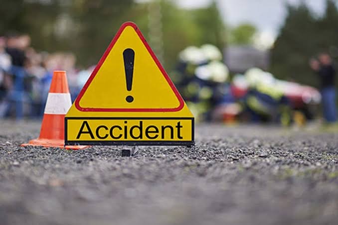 Teenager Killed, Another Injured In Chadoora Road Accident