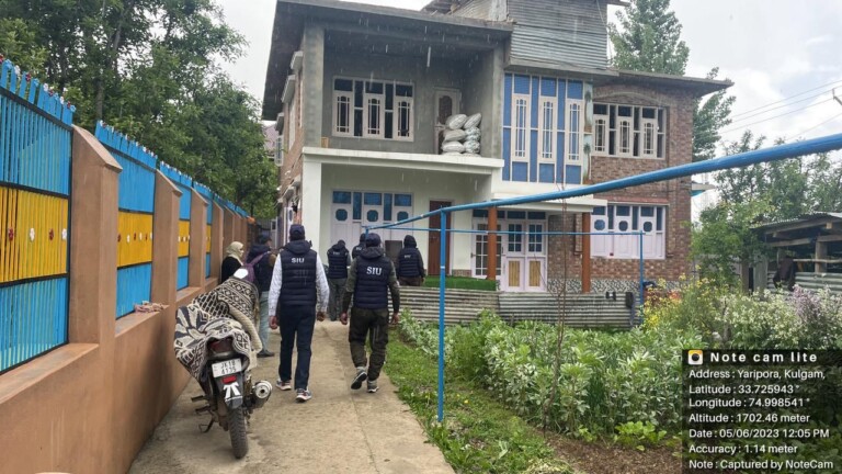 SIU Kulgam Conducts Search At HM Militant’s House