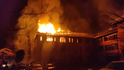 2 Firefighters Hospitalised As Late-Night Fire Engulfs Batmaloo Srinagar