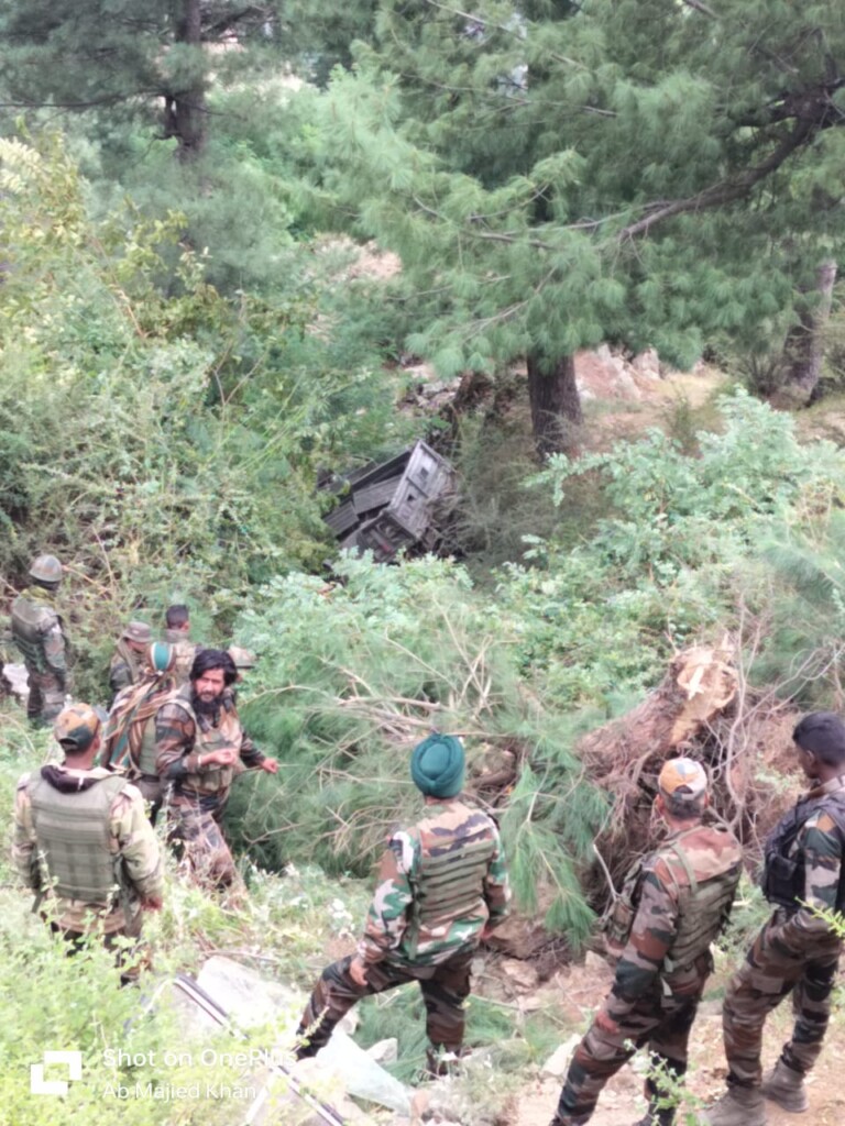 Two Military Personnel Injured As Vehicle Falls Into Deep Gorge In North Kashmir